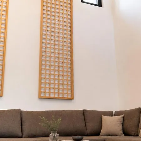 Kallithea Luxury -ares-