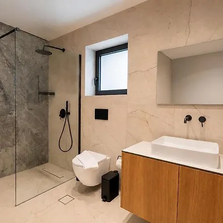 Kallithea Luxury -ares- *